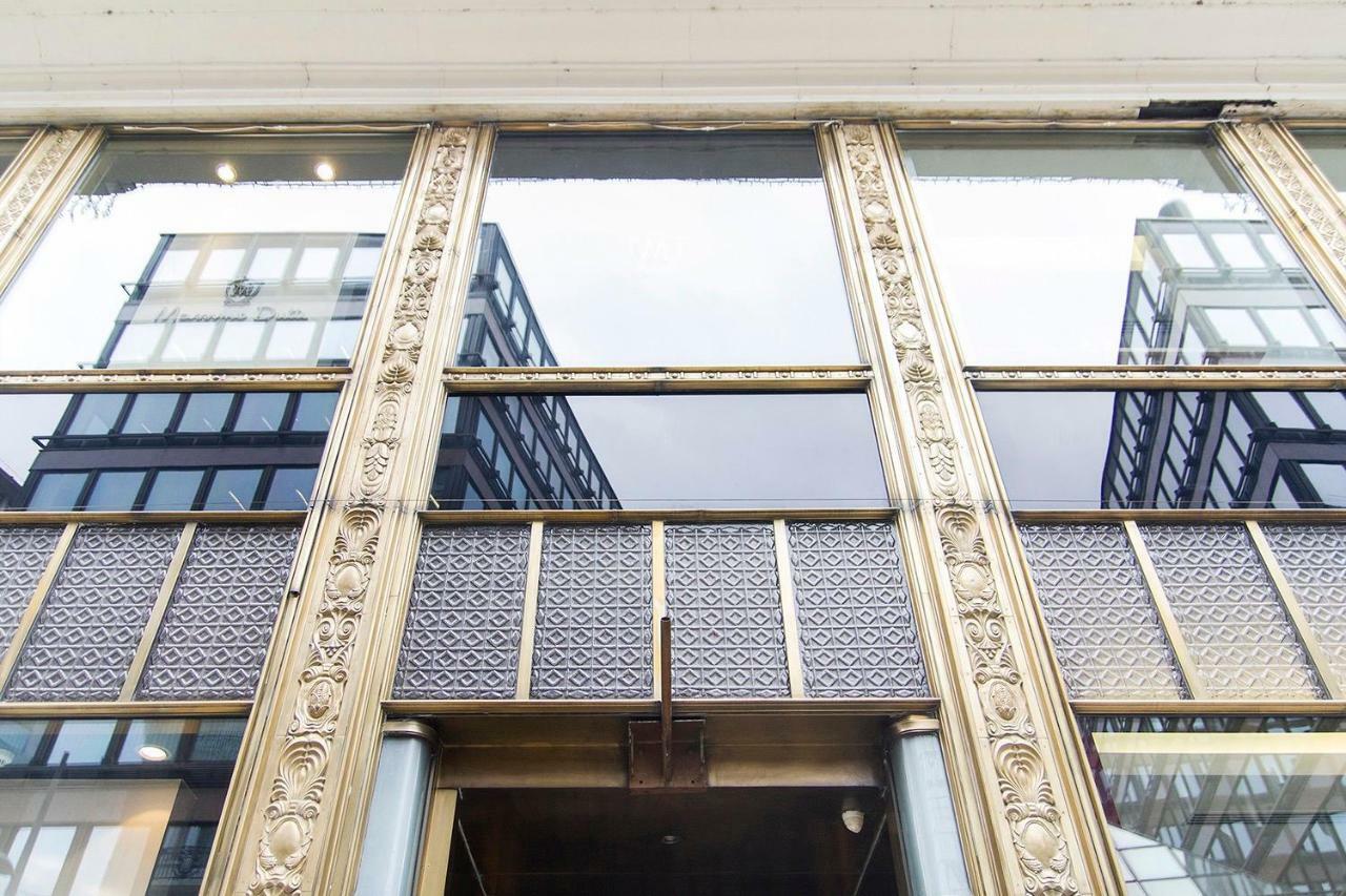 The Fashion Street Apartment *